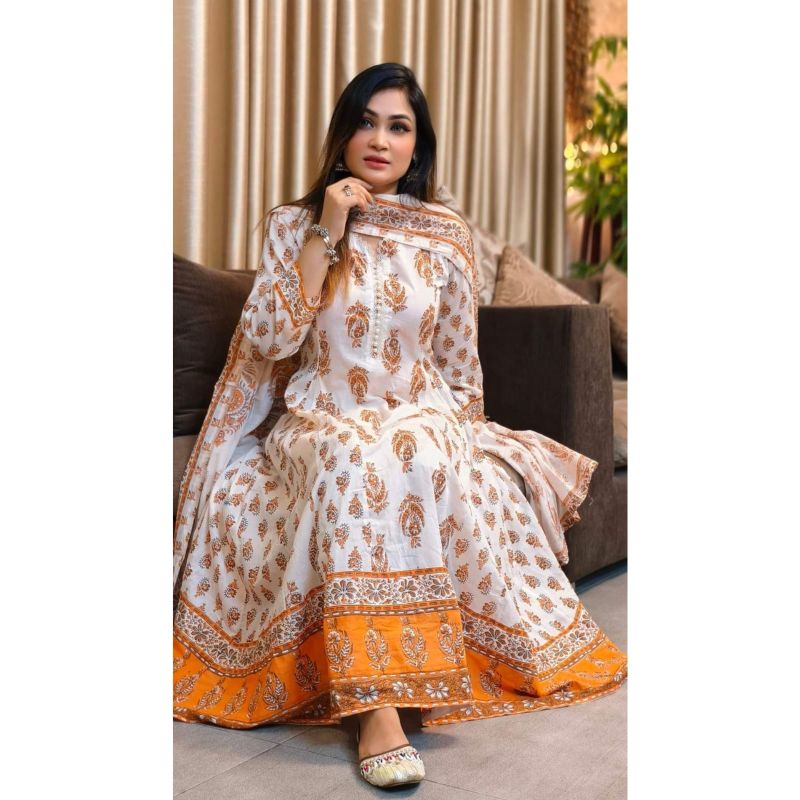 সুতি কাপড়ের গ্রাউন্ড/গোল থ্রি পিস