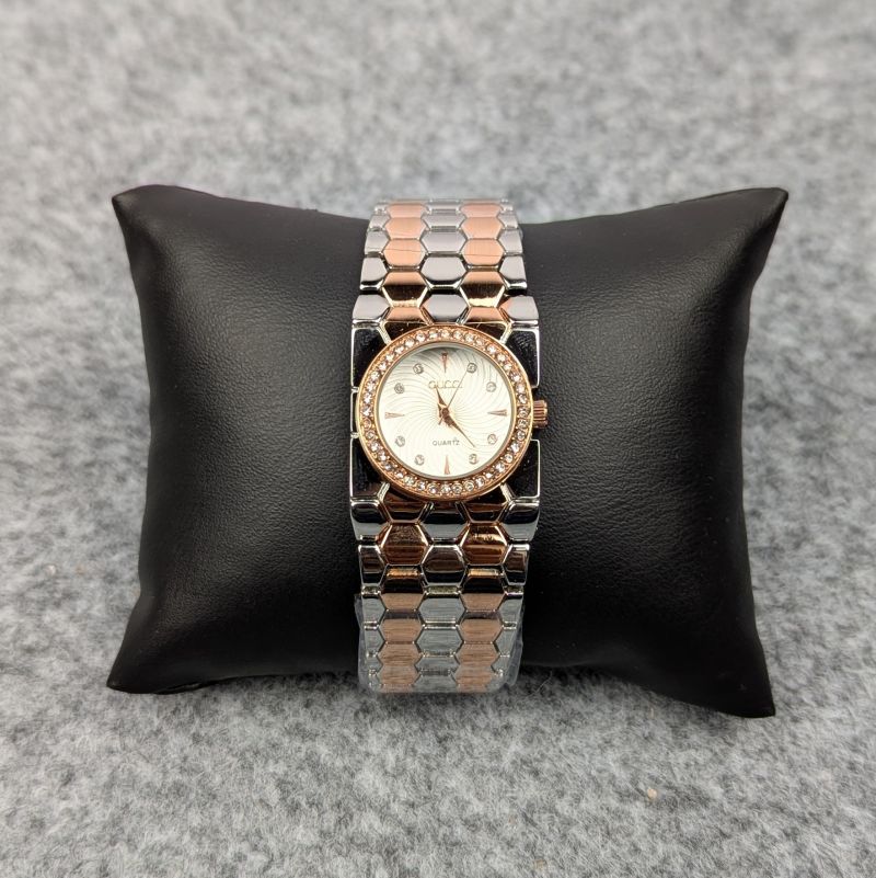 Elegant Multti Ladies Quartz Watch with Crystal Bezel – Premium Bracelet Design (White Dial)
